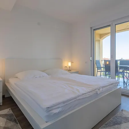 Ana Apartamento Pula